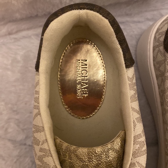 Michael Kors Sneakers - Picture 5 of 12